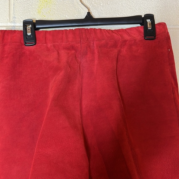 Red suede pants by Don’t Stop. Soft suede with two front pockets. - Picture 4 of 4
